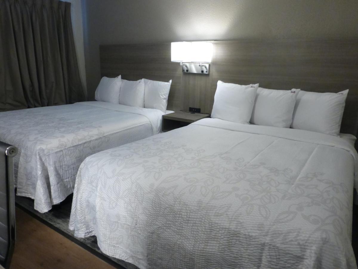 Red Roof Inn Bourbonnais Bagian luar foto