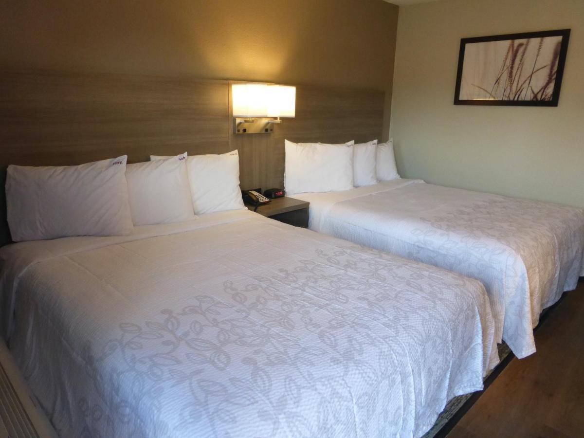 Red Roof Inn Bourbonnais Bagian luar foto