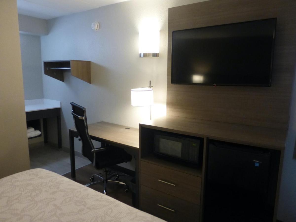 Red Roof Inn Bourbonnais Bagian luar foto